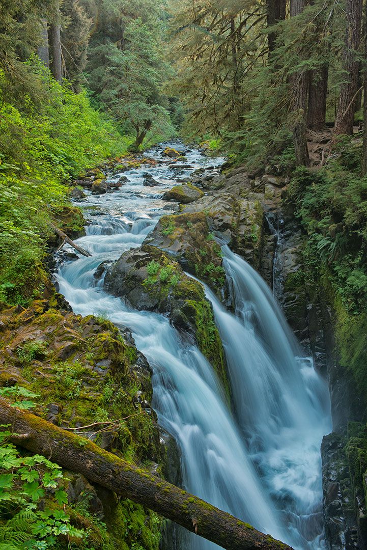 0181 KC - Square - Waterfall